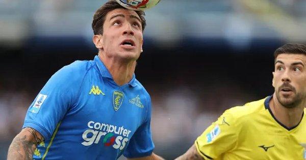Наполі офіційно уклав контракт з футболістом, який пережив спільний з українцем досвід вильоту з команди.