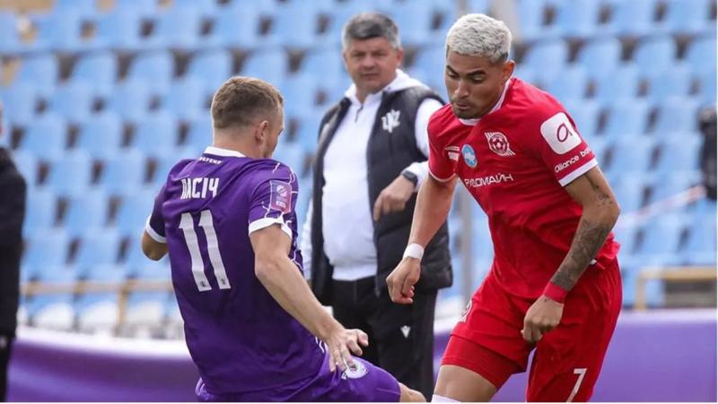 Глейкер Мендоза не залишиться в складі Кривбасу після викупу контракту.