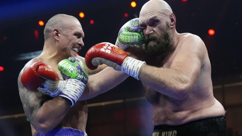 Усик висловив своє бажання провести бій з Тайсоном, зазначивши при цьому одну важливу умову для третьої зустрічі - Футбол24.