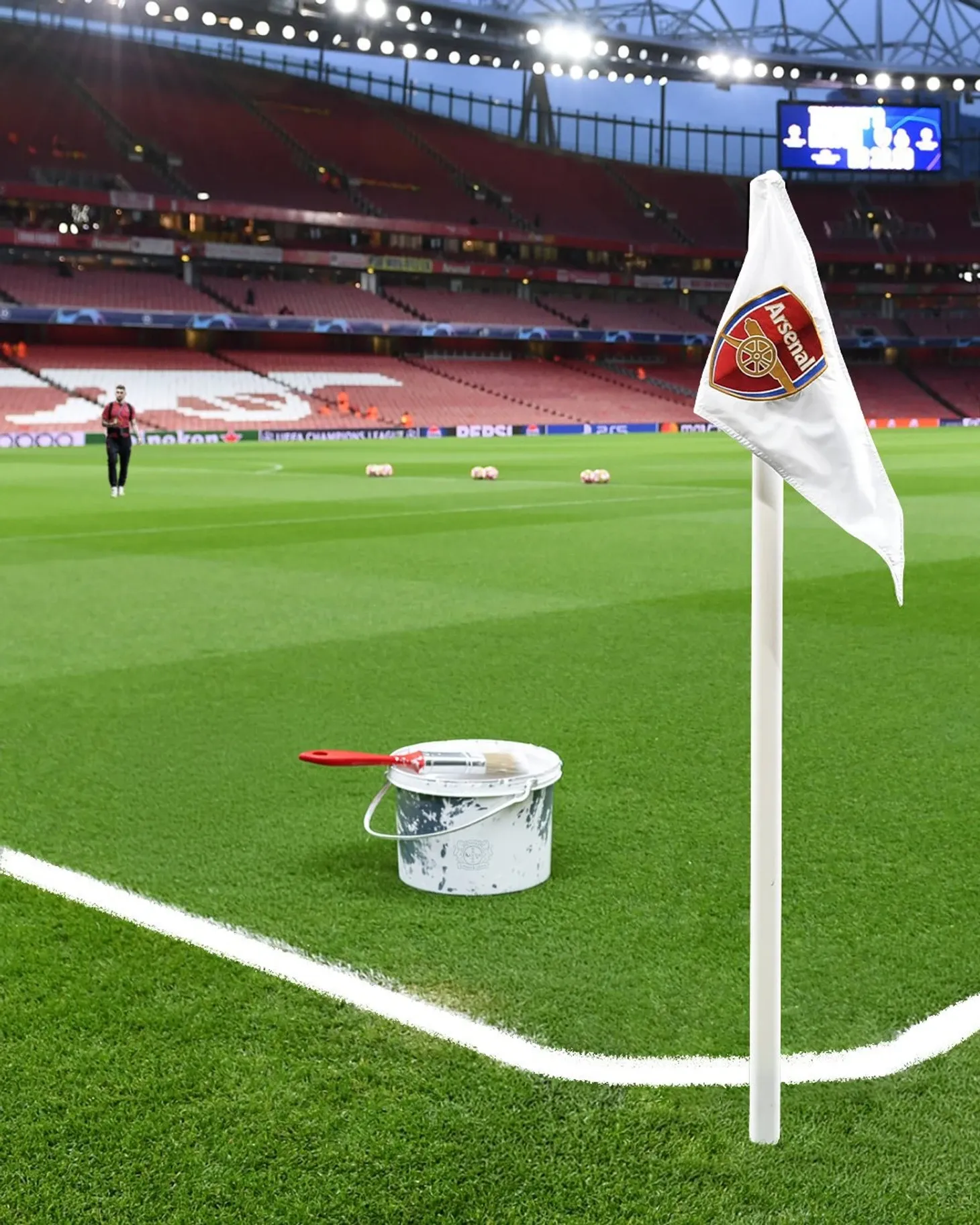 Байєр представив стратегію на повторну гру проти Арсеналу в Лізі Чемпіонів, продовжуючи кепкувати з 