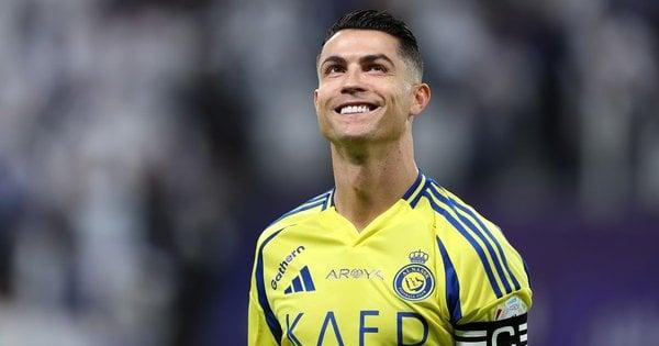 Кріштіану Роналду офіційно увійшов в історію як перший футболіст, чий статок перевищив мільярд доларів.